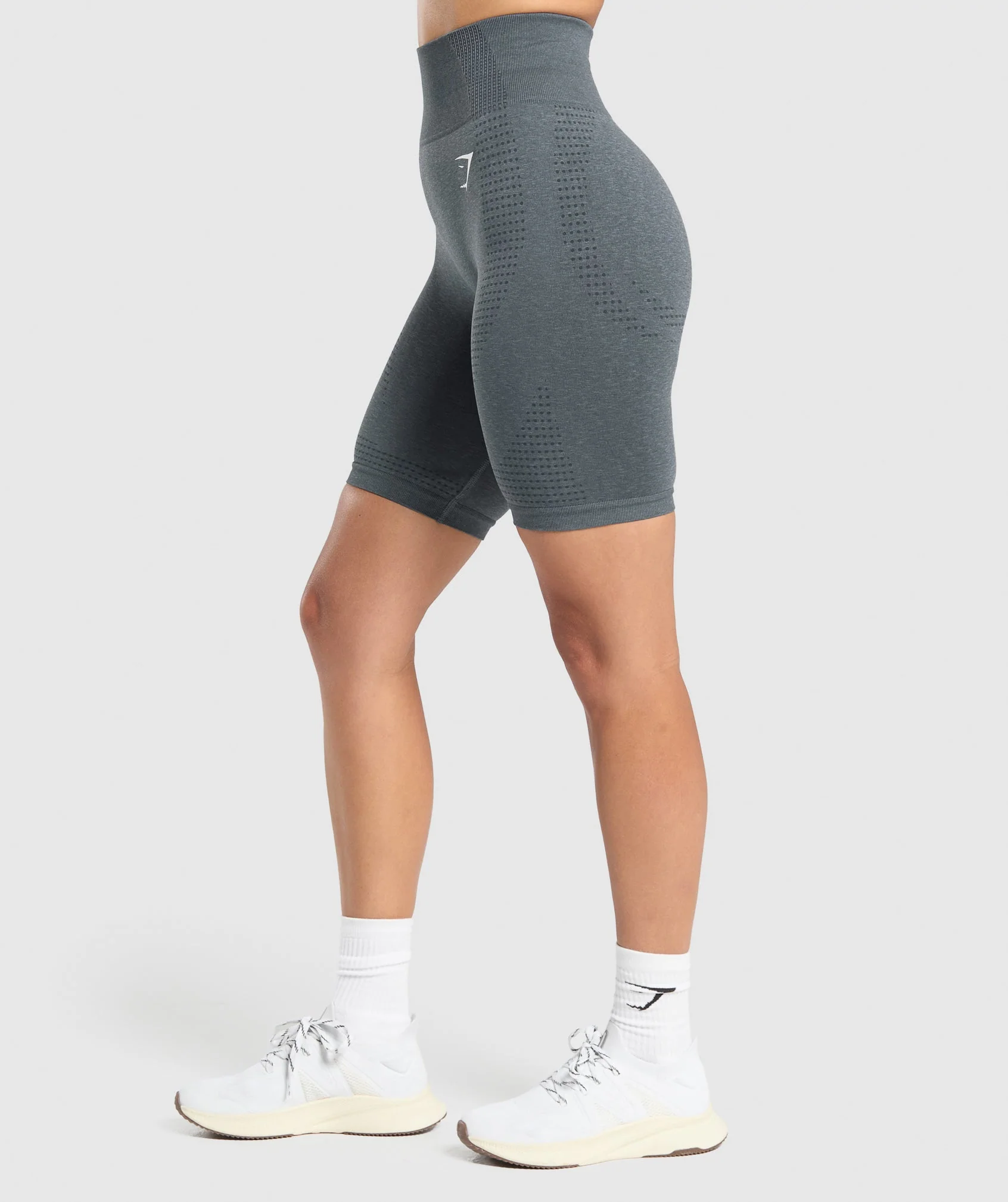 Vital Seamless 7 inch Shorts
