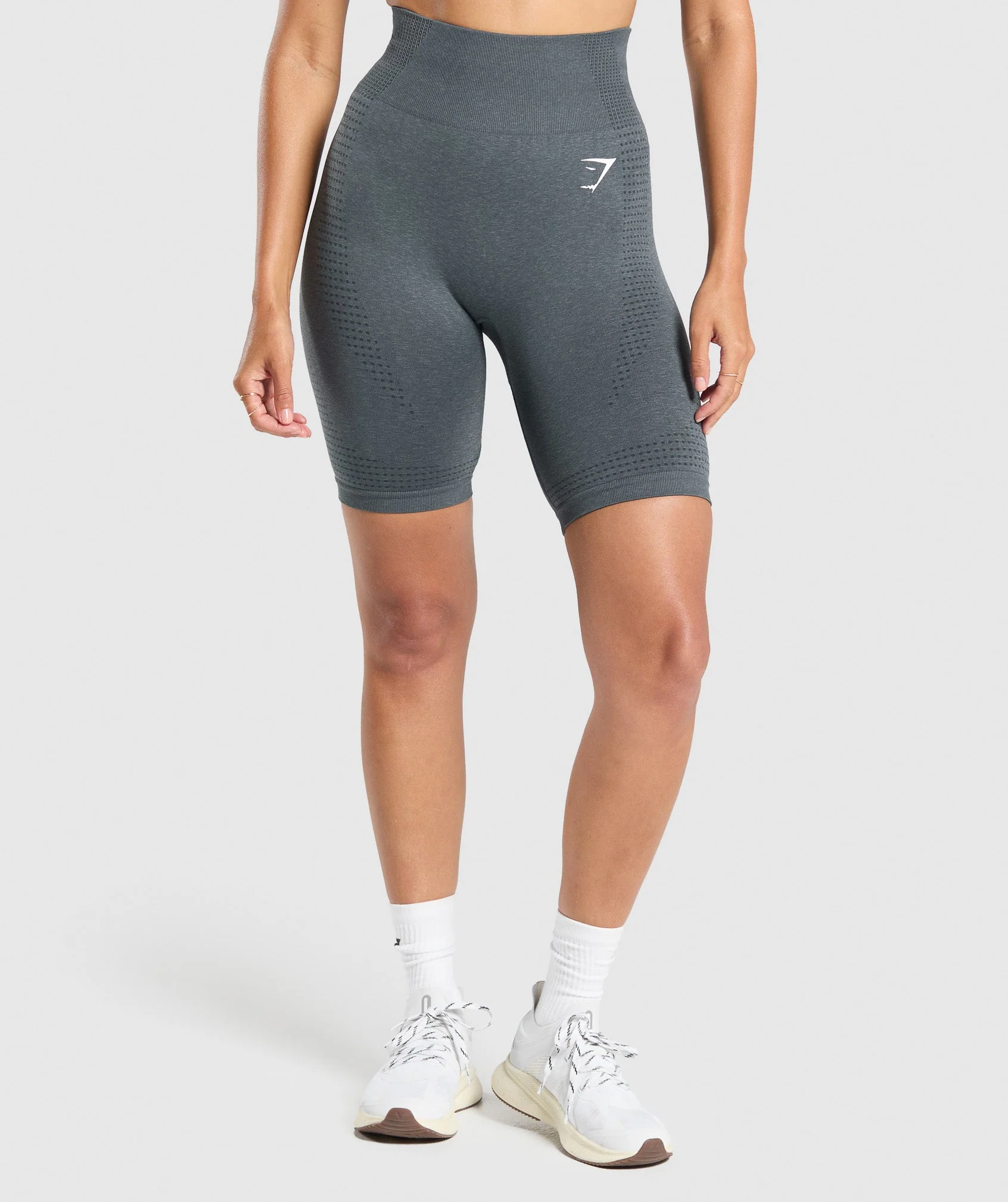 Vital Seamless 7 inch Shorts