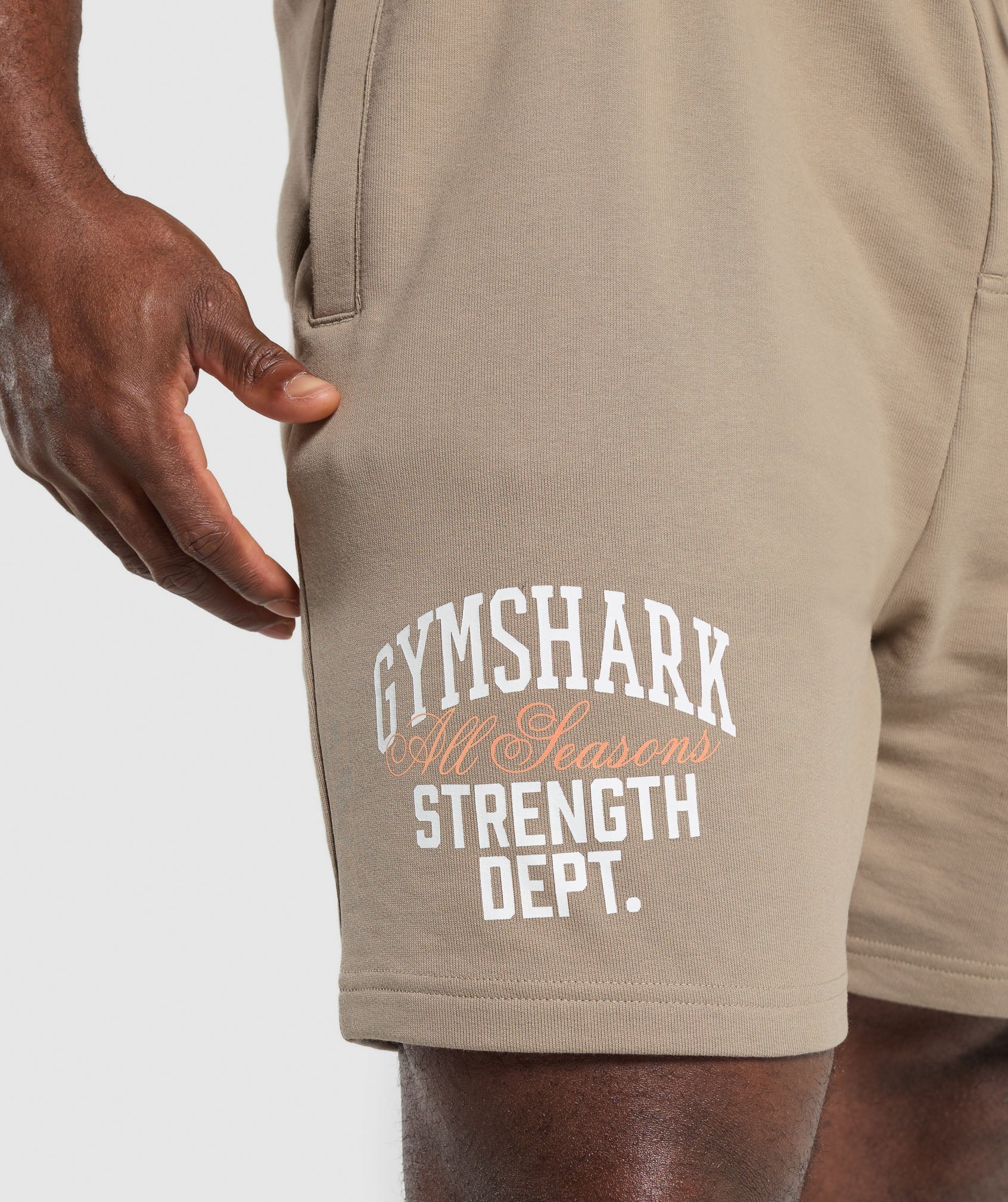 Trophy Graphic Shorts