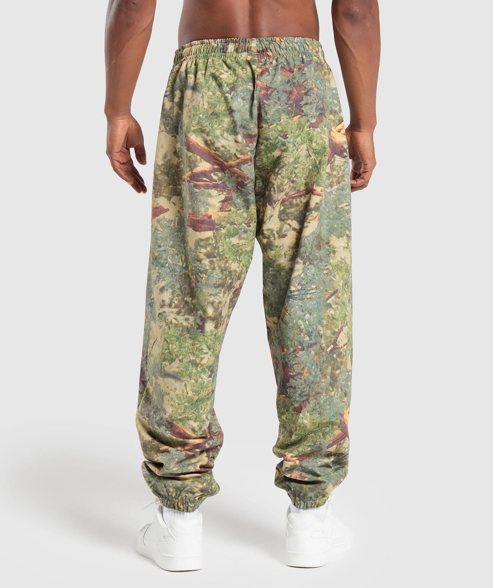 Lifting Oversized Printed Woven Pants