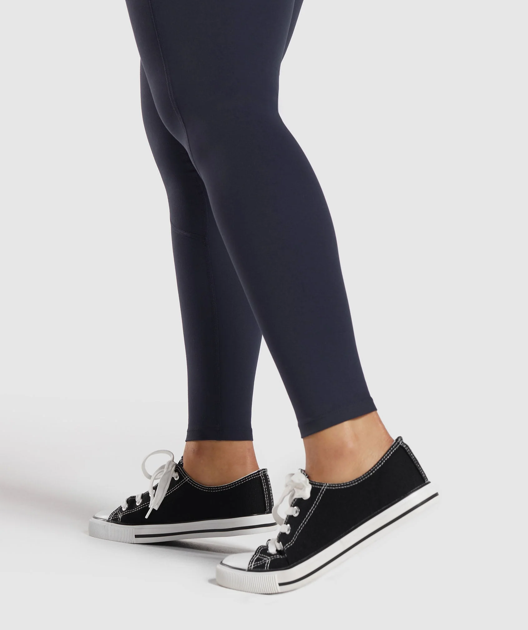 Lifting Dipped Waistband Leggings