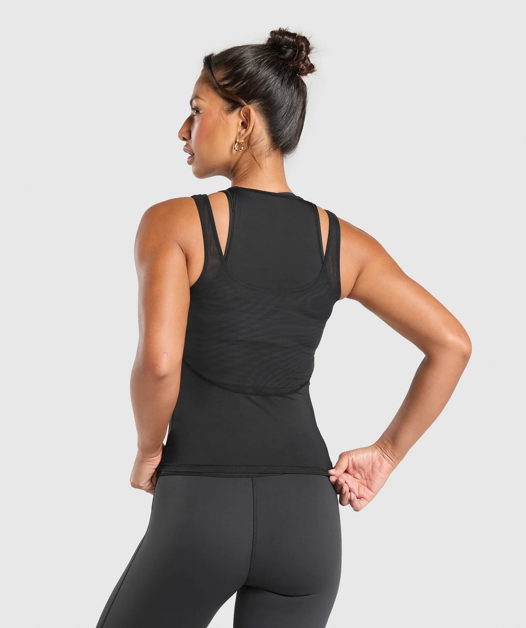 Elevate Tank With Shelf