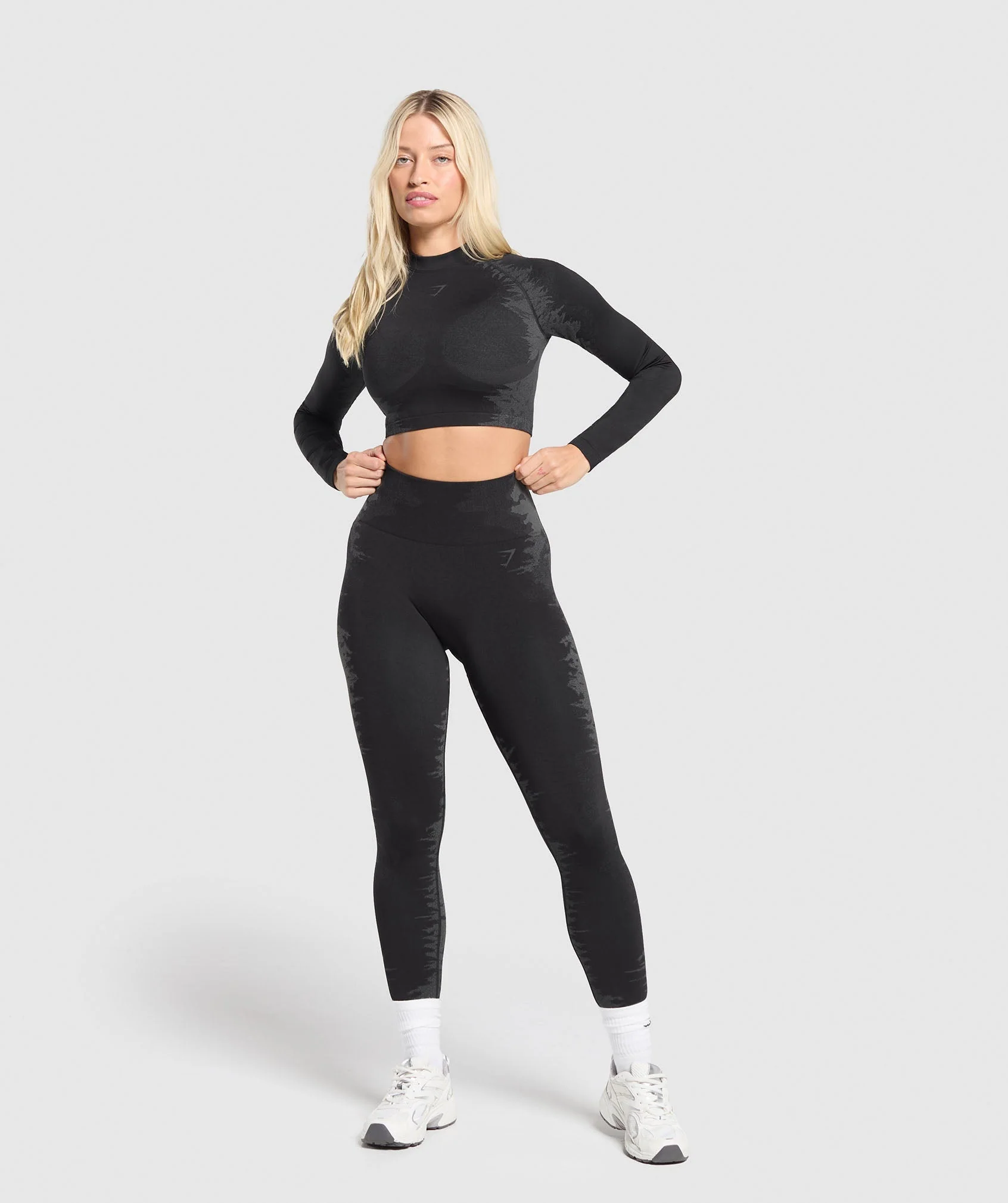 Caged Seamless Long Sleeve Crop Top