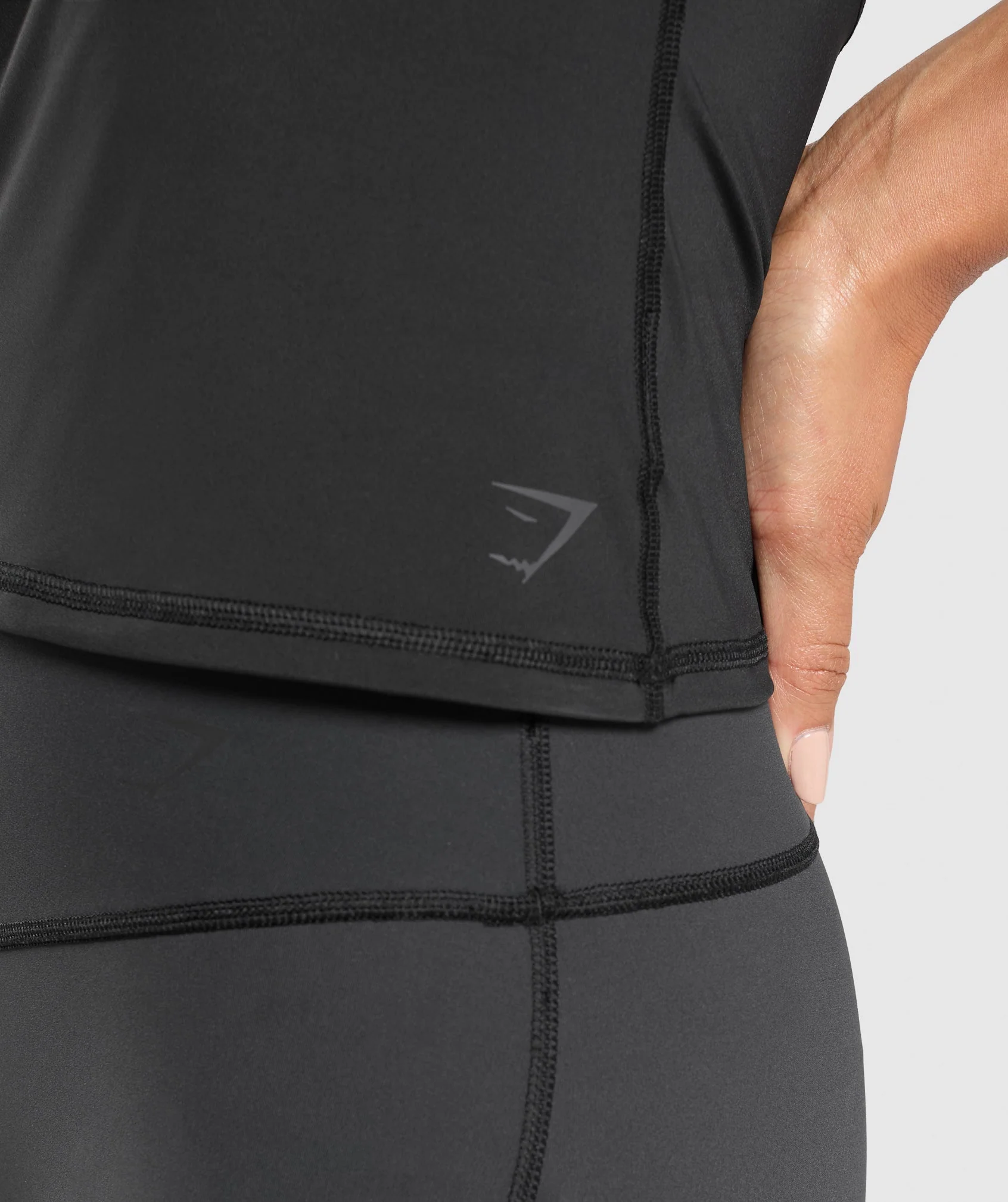 Elevate Tank With Shelf