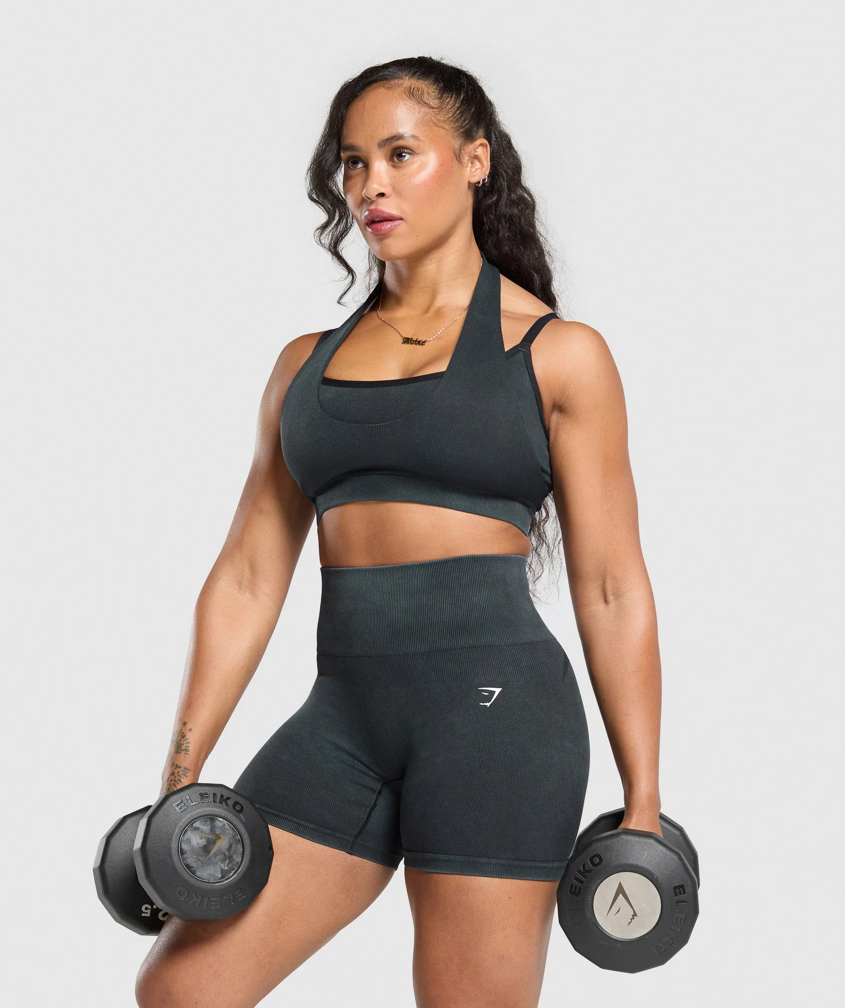 Gains Seamless Plain Shorts