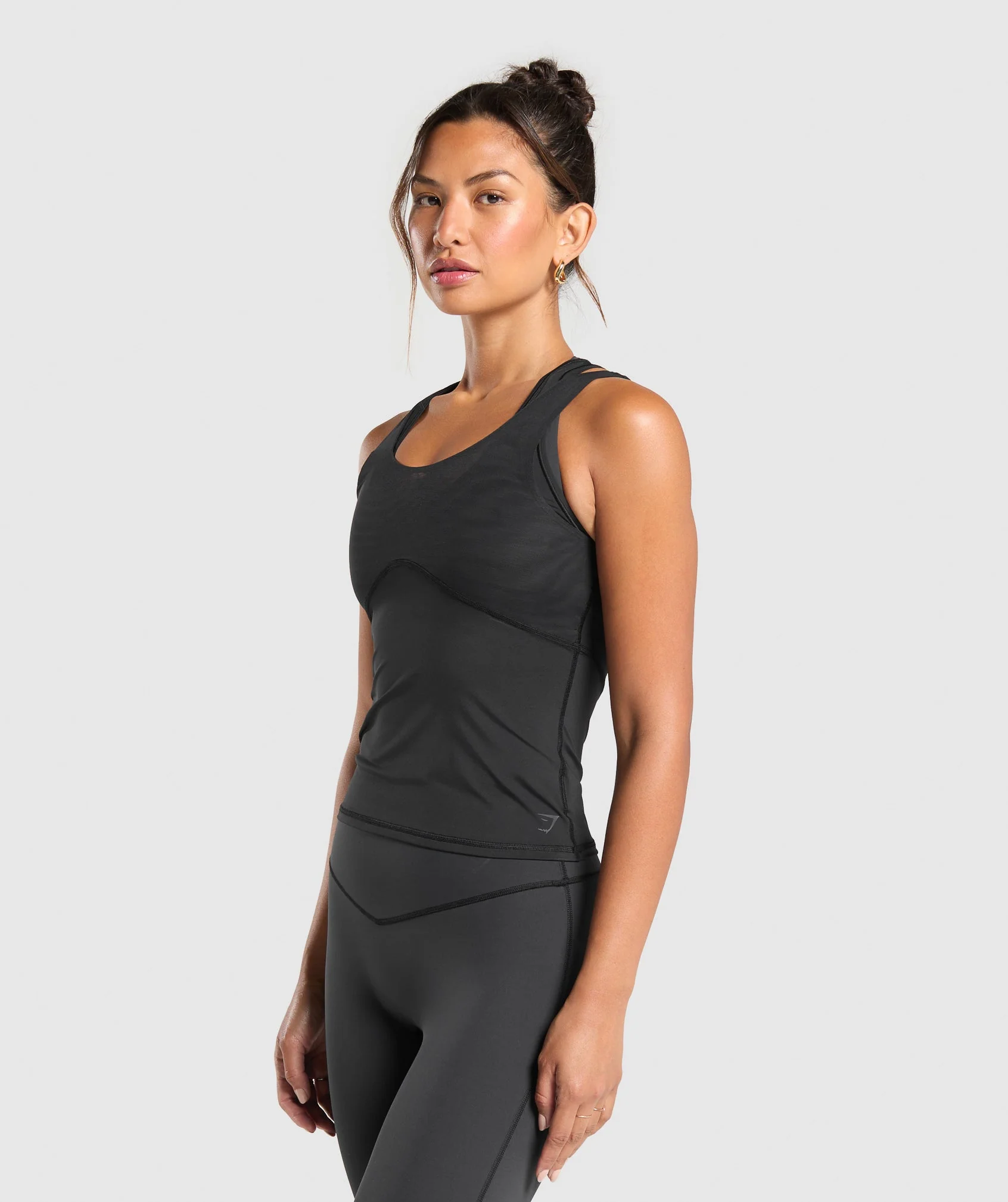 Elevate Tank With Shelf