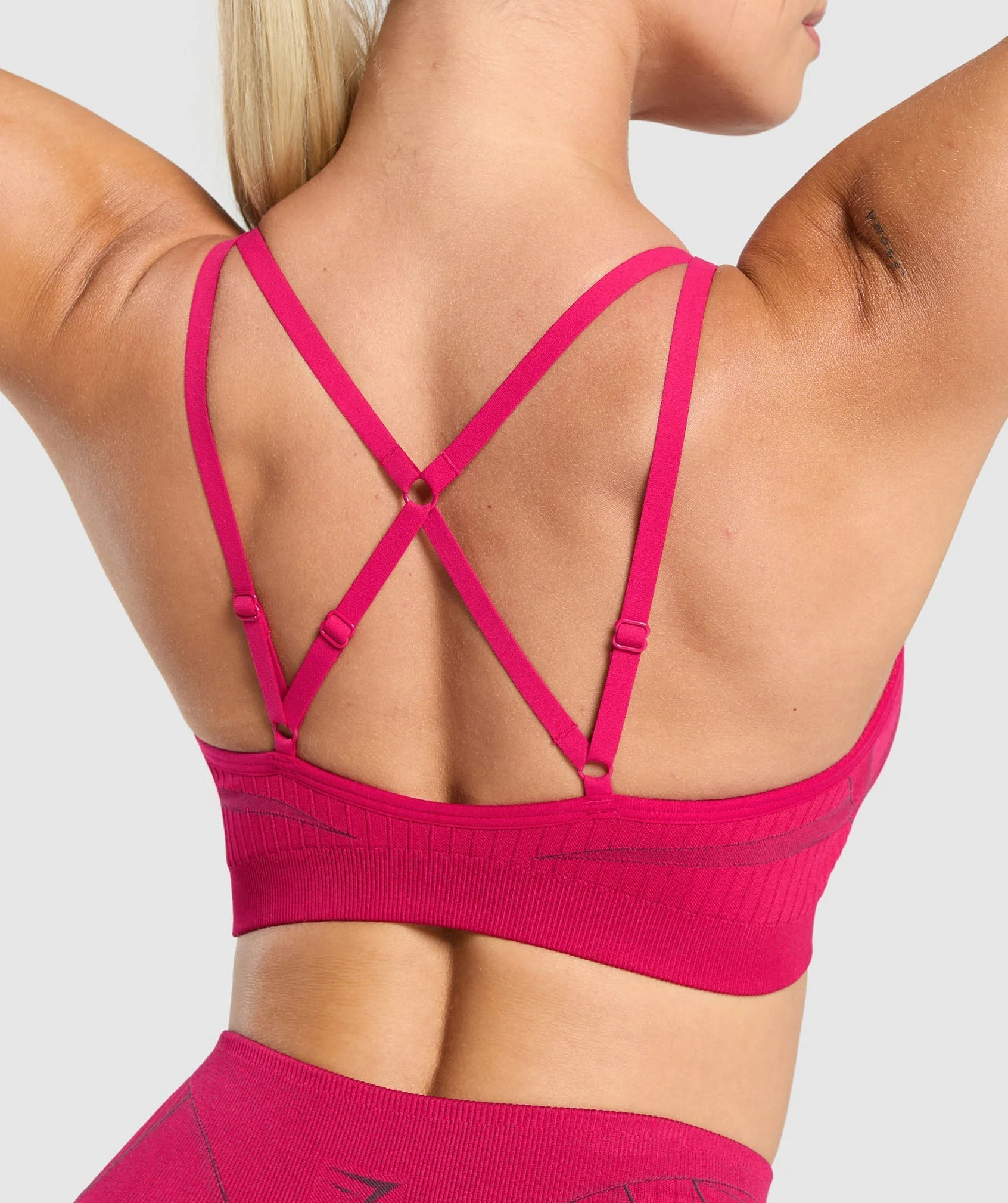 Apex Contrast Sports Bra