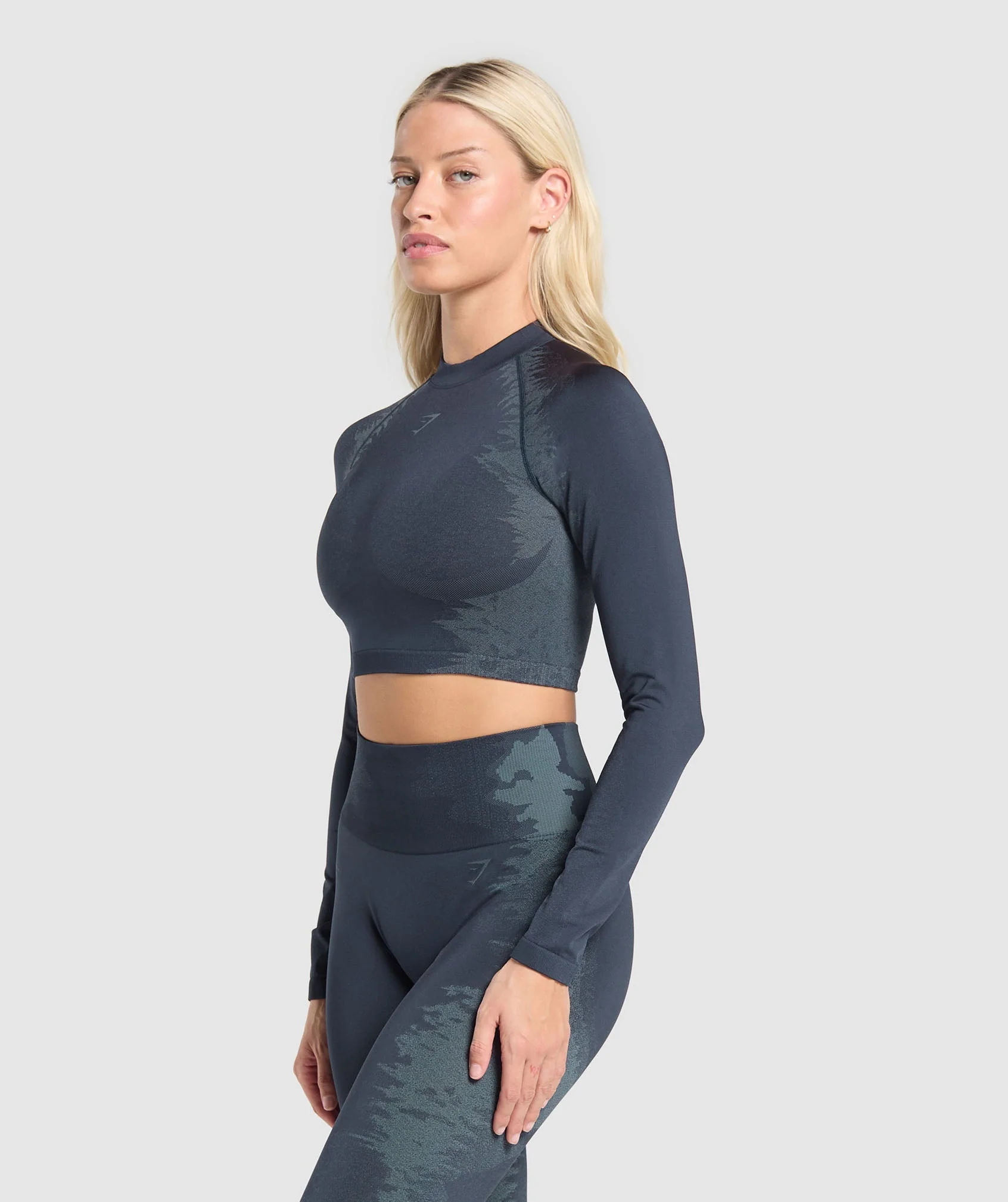 Caged Seamless Long Sleeve Crop Top