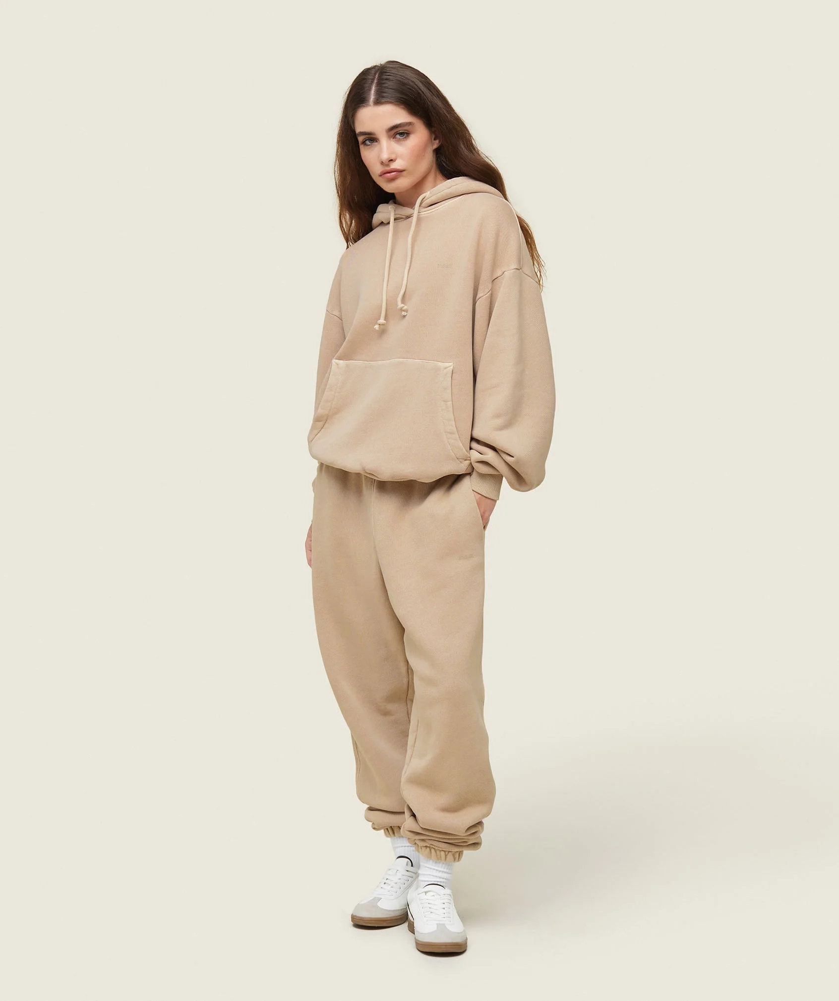 everywear Relaxed Hoodie