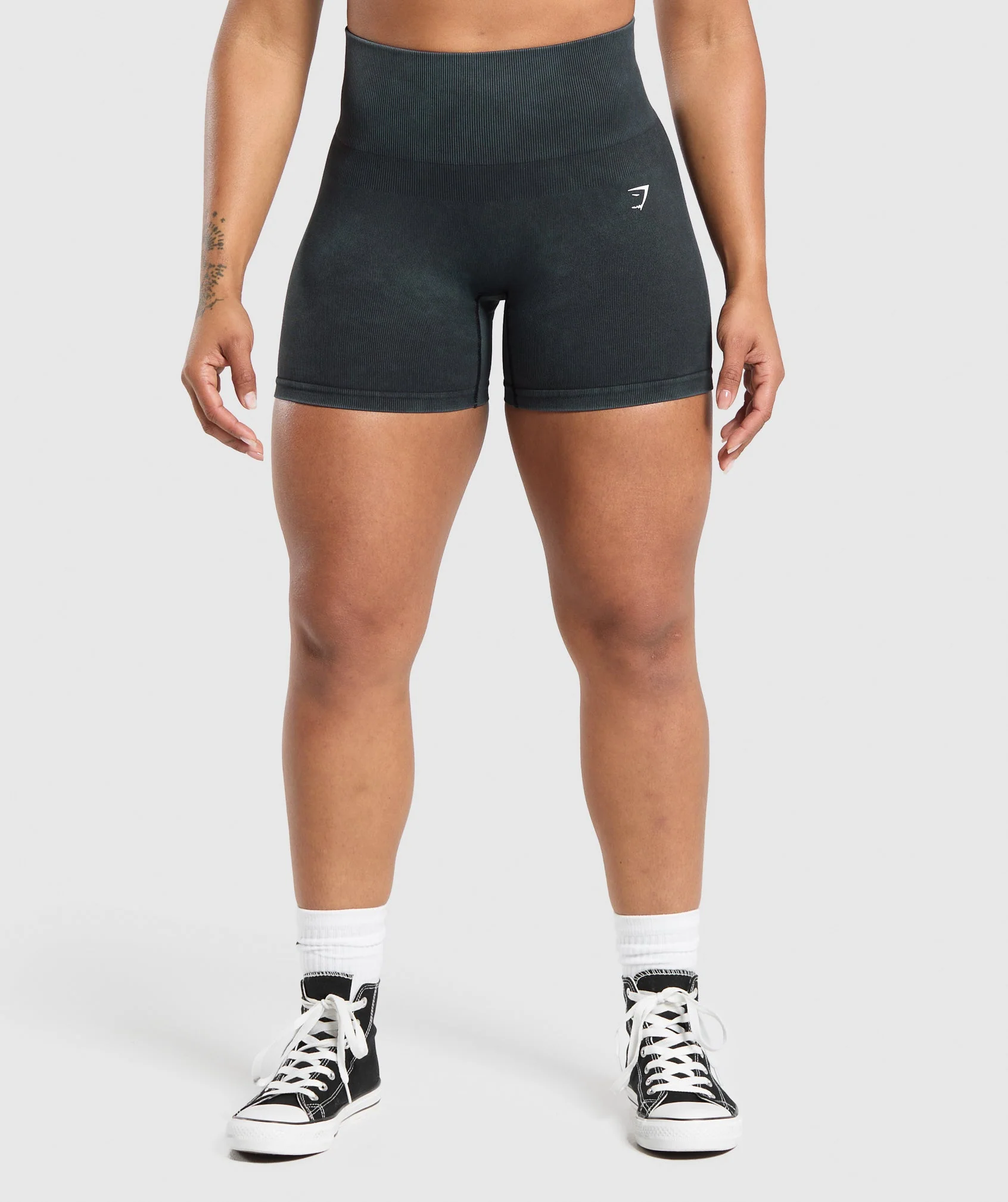 Gains Seamless Plain Shorts