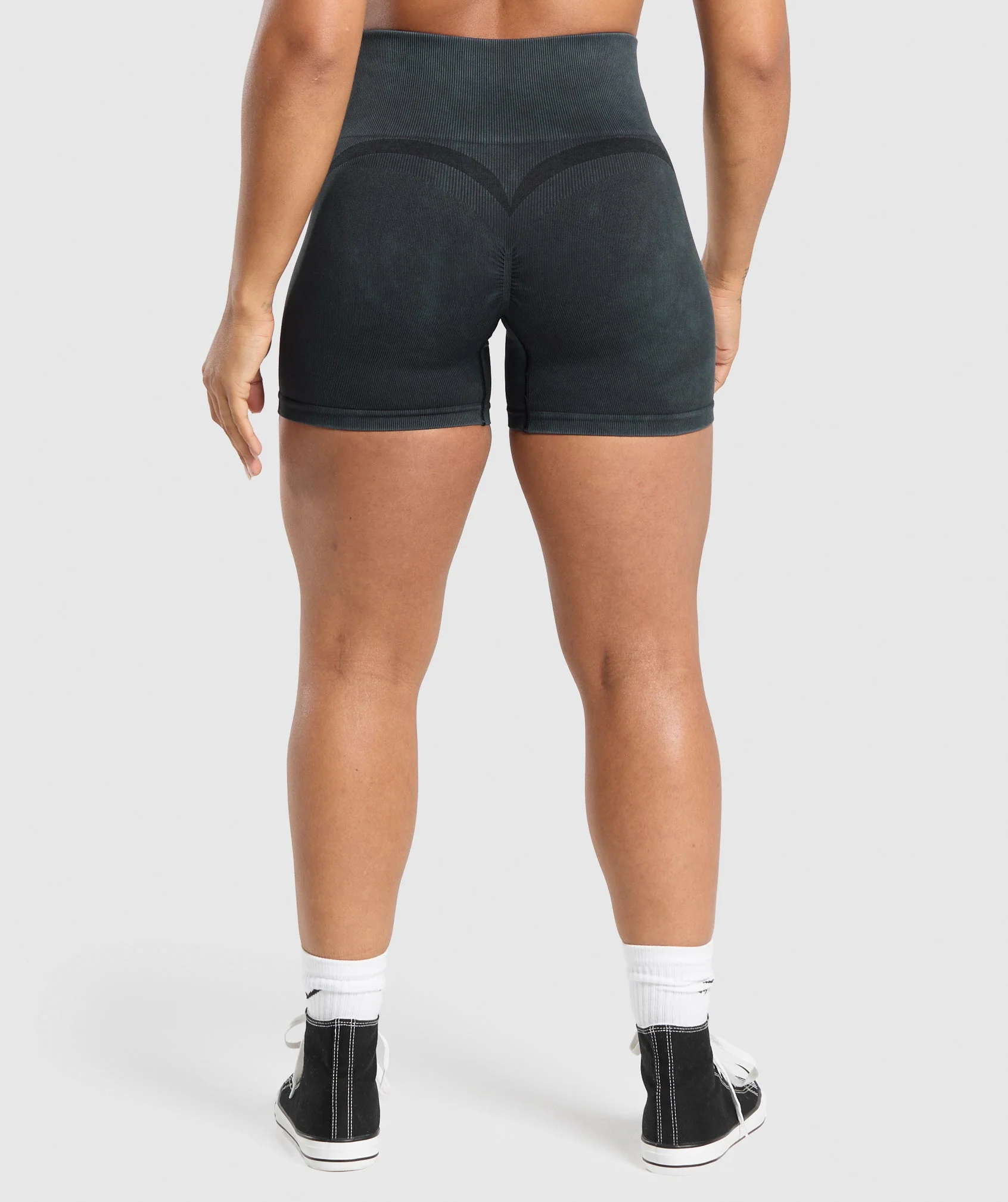 Gains Seamless Plain Shorts
