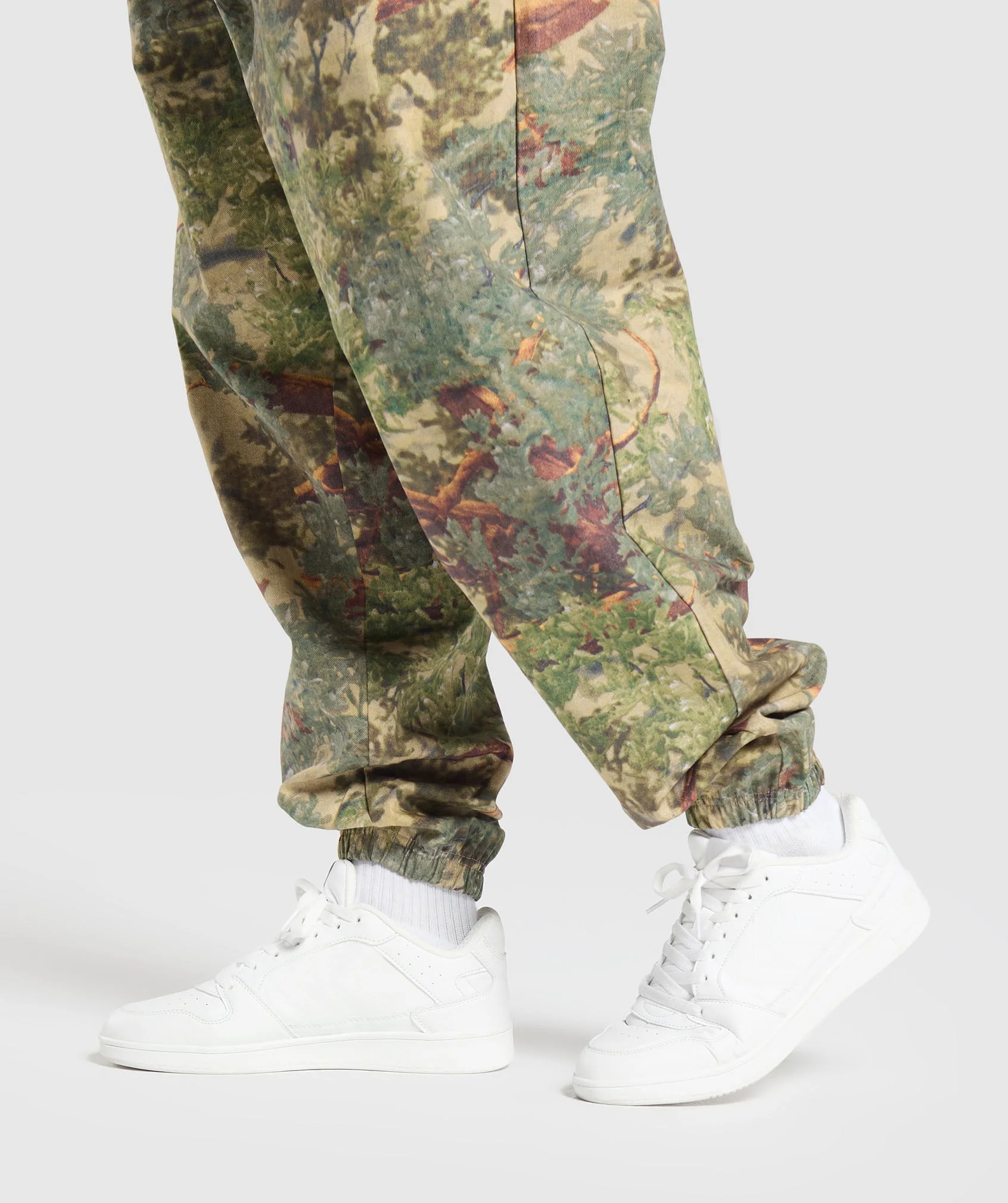 Lifting Oversized Printed Woven Pants