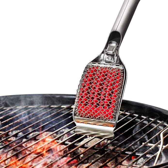 Coiled Grill Brush With Replaceable Head