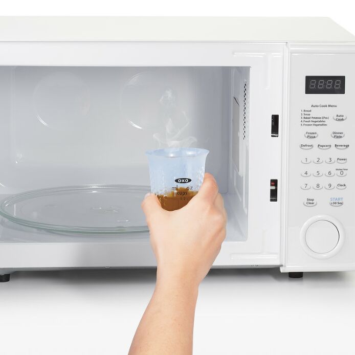 Mini Squeeze & Pour Silicone Measuring Cup