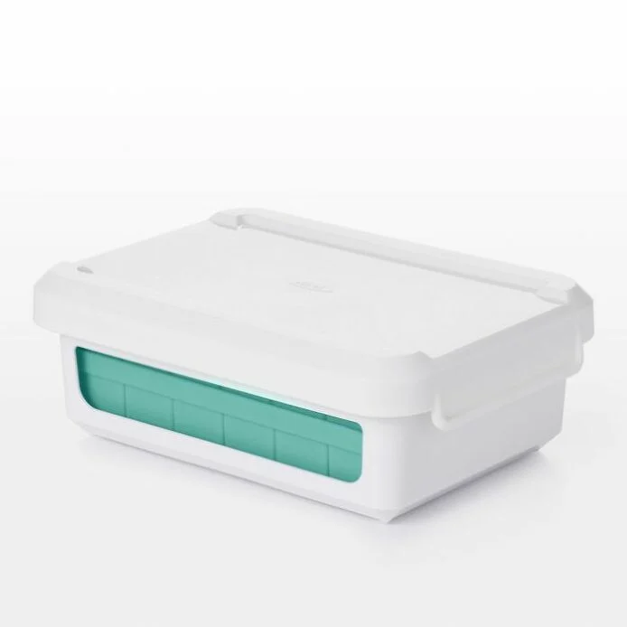 Covered Silicone Ice Cube Tray-Cocktail Cubes