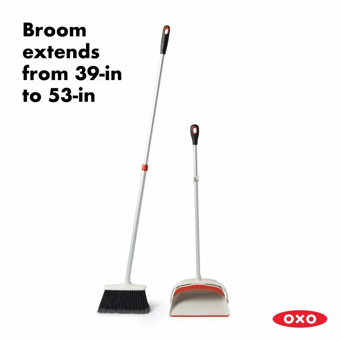 Sweep Set with Extendable Broom