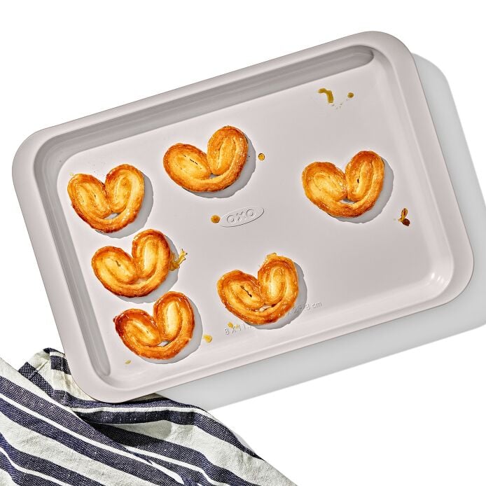 Non-Stick Pro Ceramic Coated Metal Bakeware Quarter Sheet Pan - Biscuit
