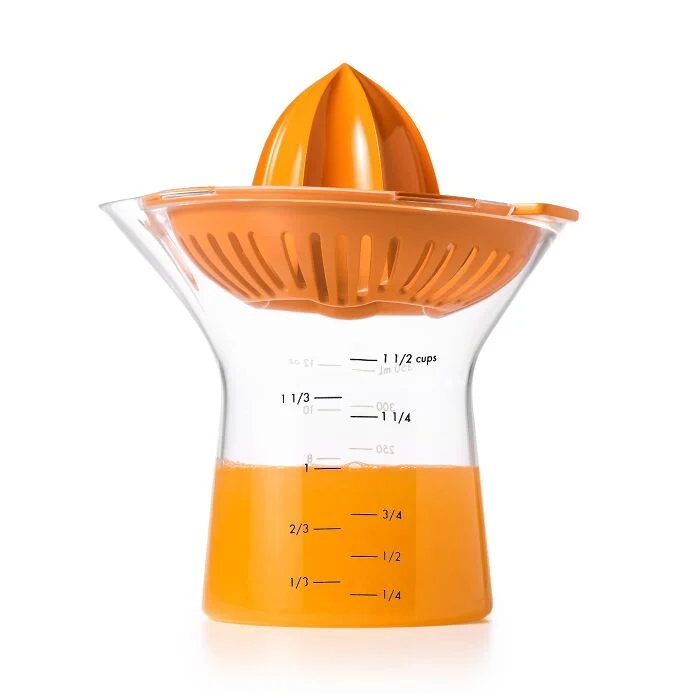 2-in-1 Citrus Juicer