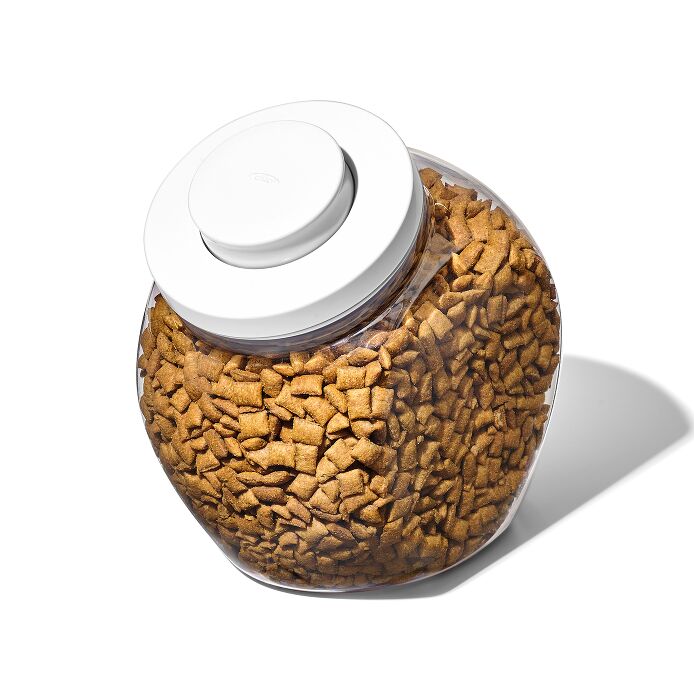 OXO Good Grips Pet POP Container – 30 Qt/2.8 L