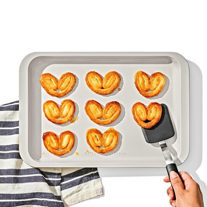 Non-Stick Pro Ceramic Coated Metal Bakeware Quarter Sheet Pan - Biscuit
