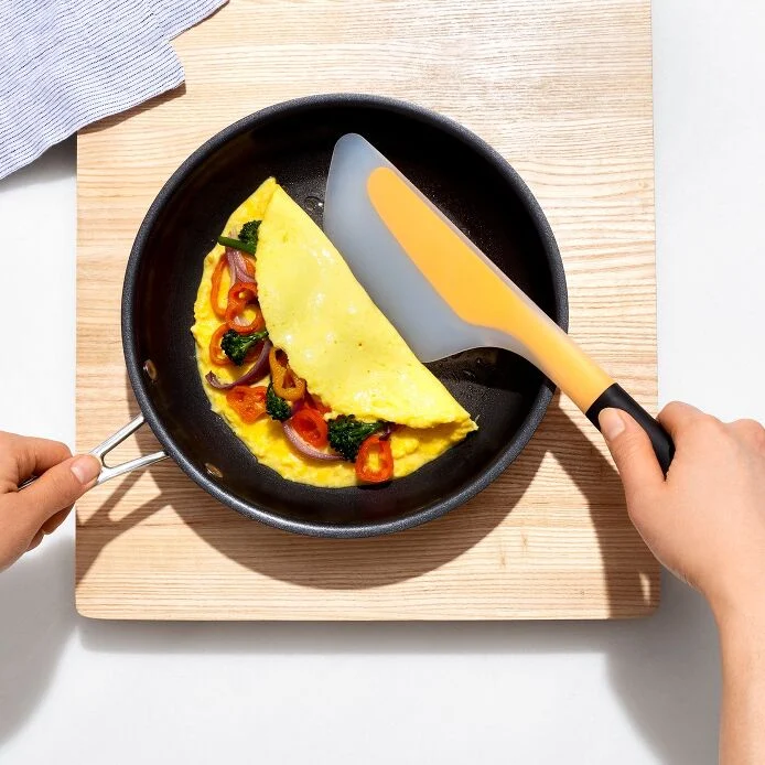 Flip & Fold Omelet Turner