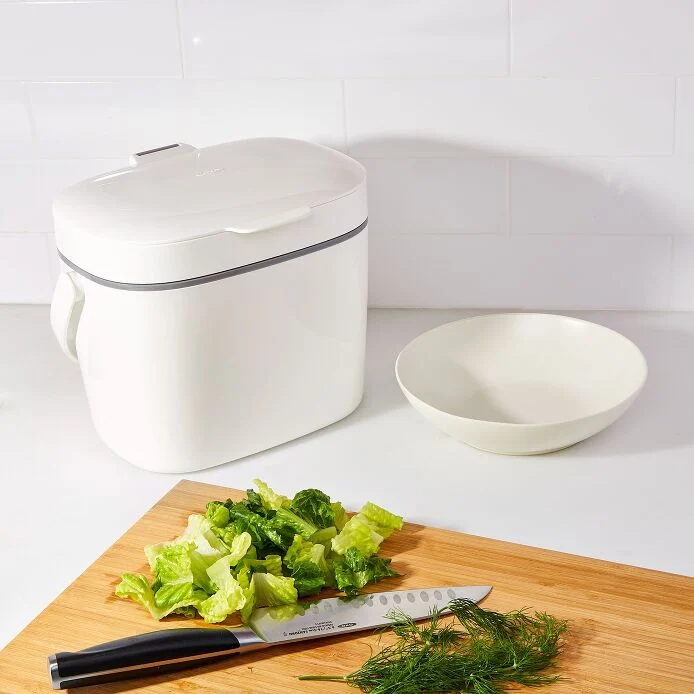 Easy-Clean Compost Bin