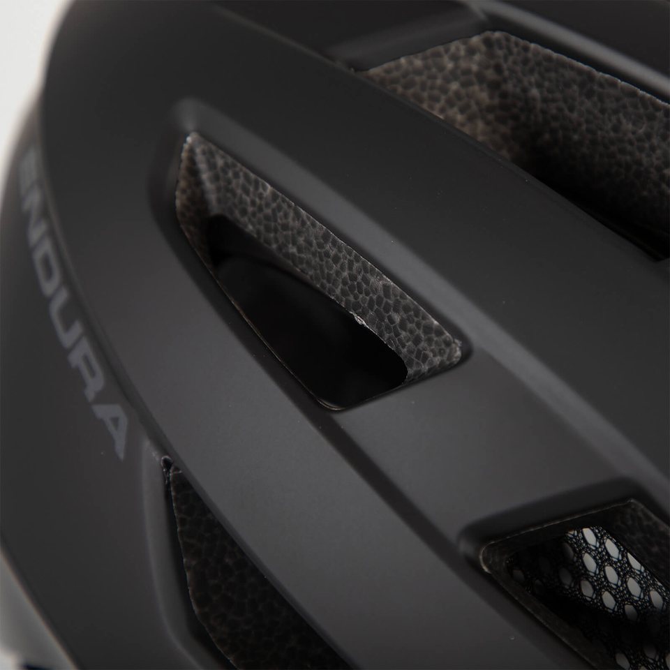 Xtract Helmet - Black - S-M