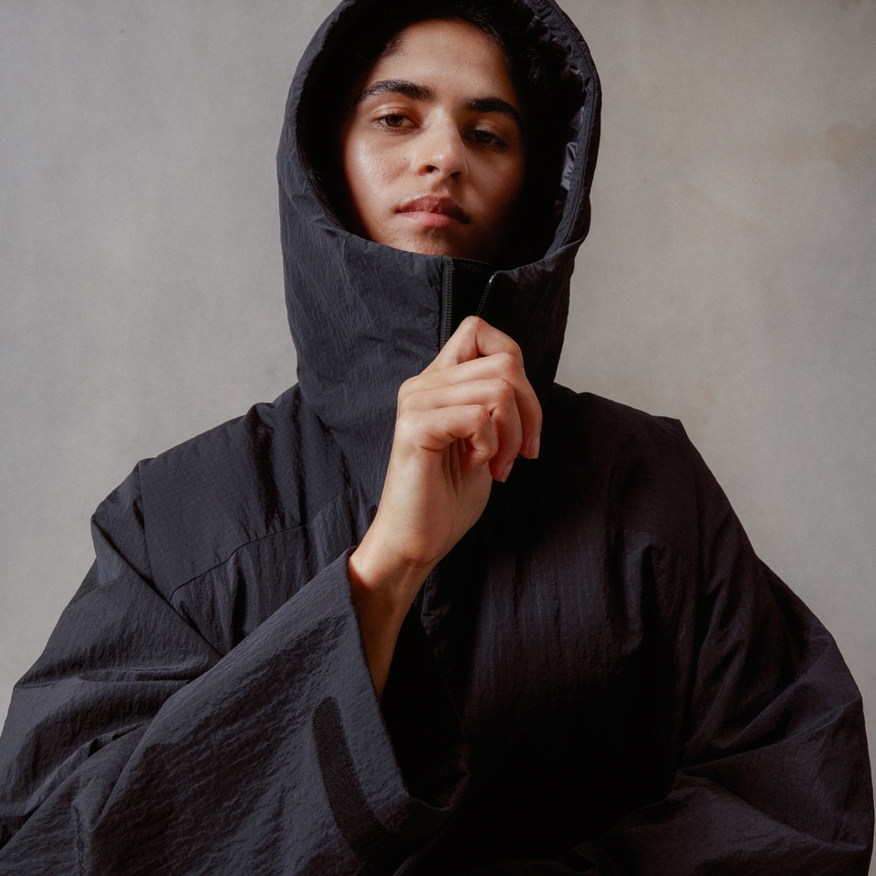 Unisex Corner Changing Robe Black - XS