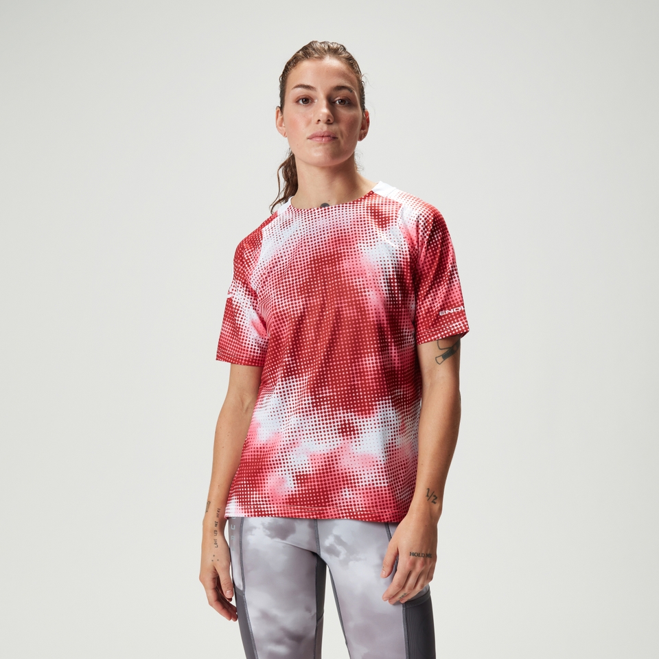 Women's Pixel Cloud Tee Ltd - Pomegranate - L