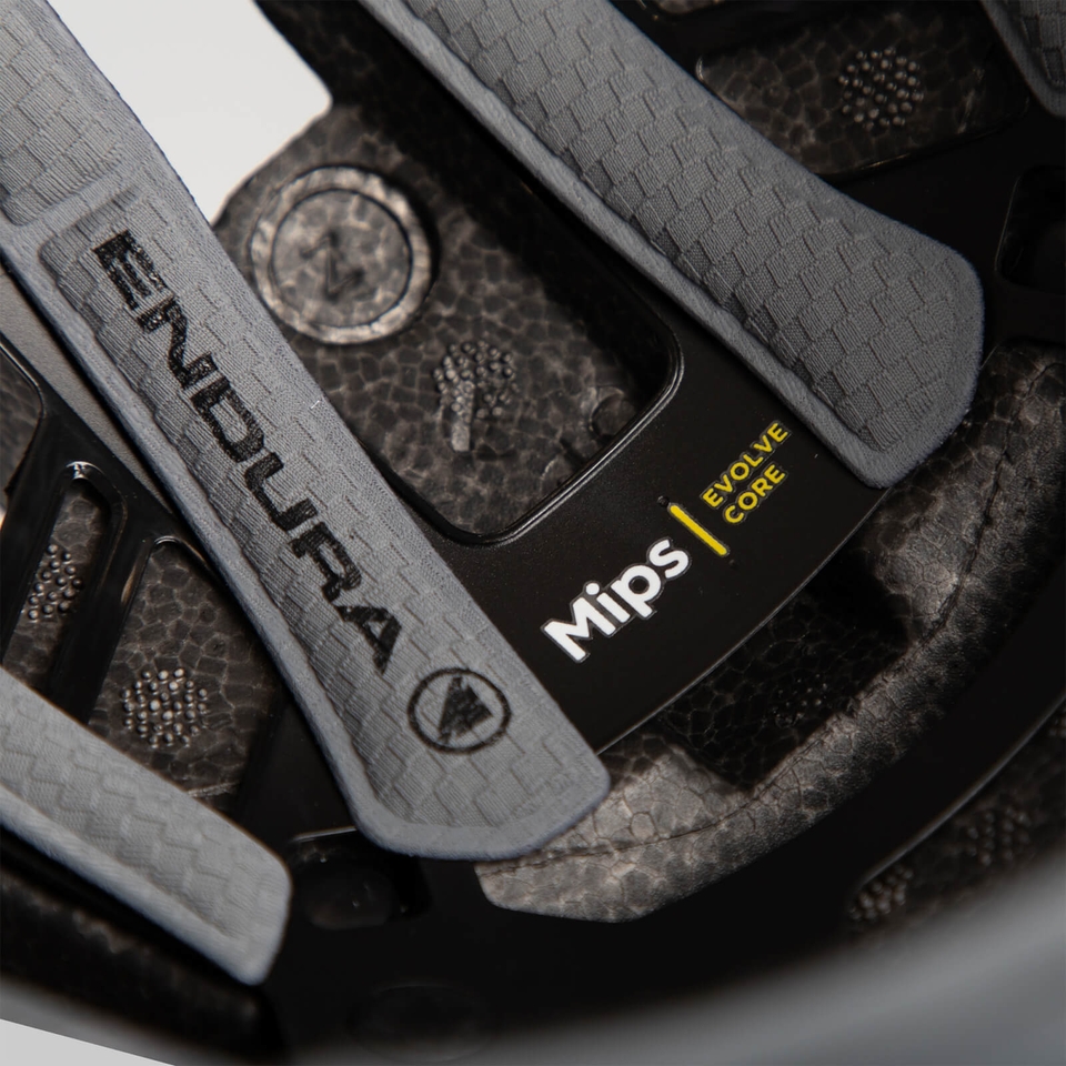 Xtract MIPS® Helmet - White - S-M