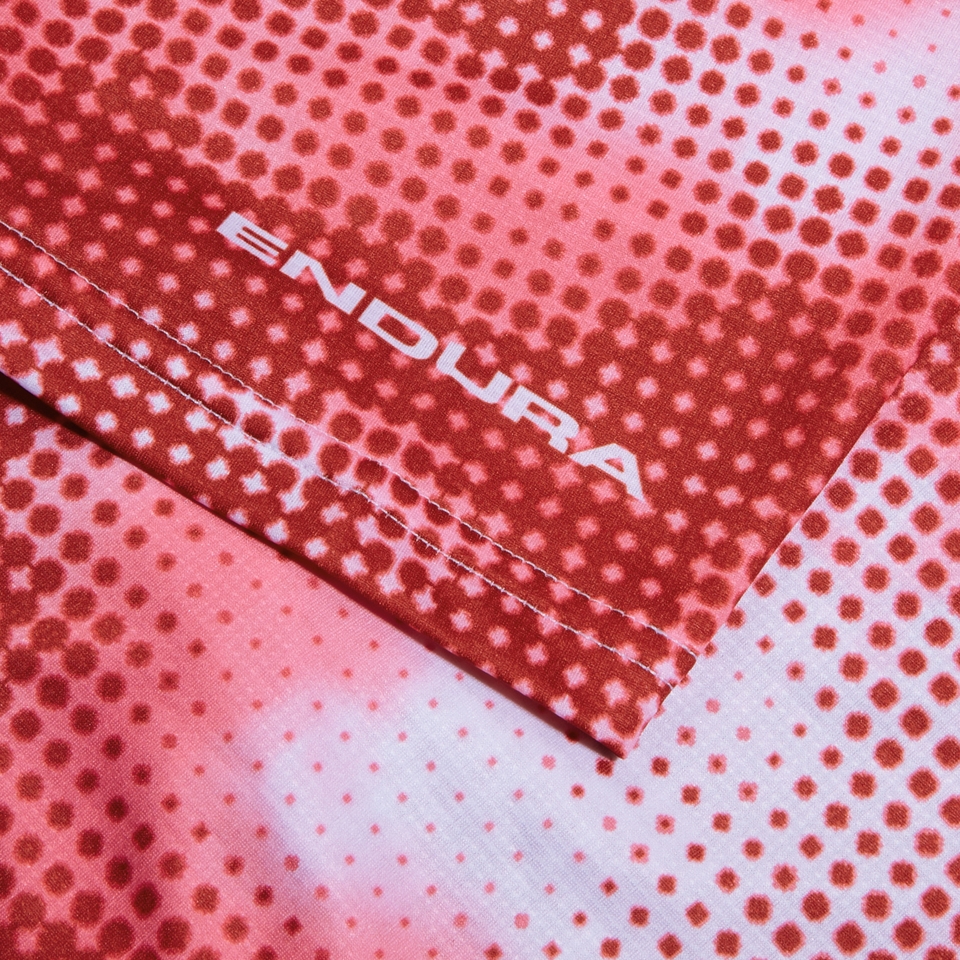 Women's Pixel Cloud Tee Ltd - Pomegranate - L