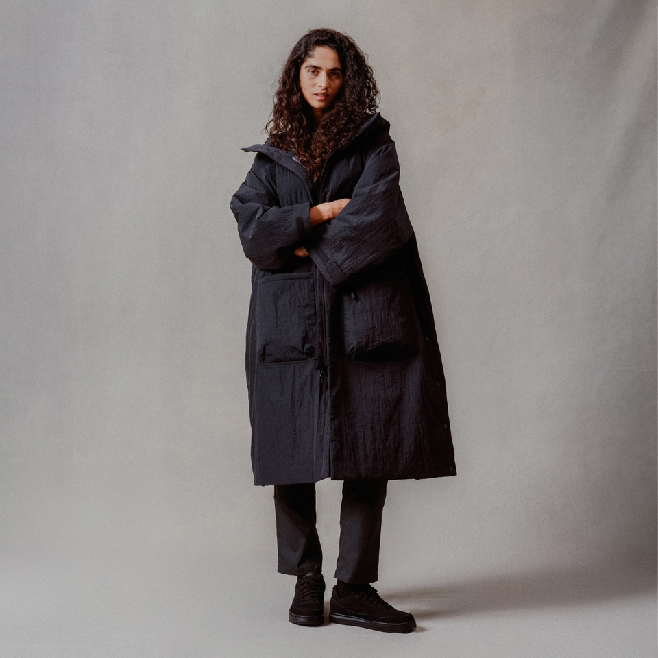 Unisex Corner Changing Robe Black - XS