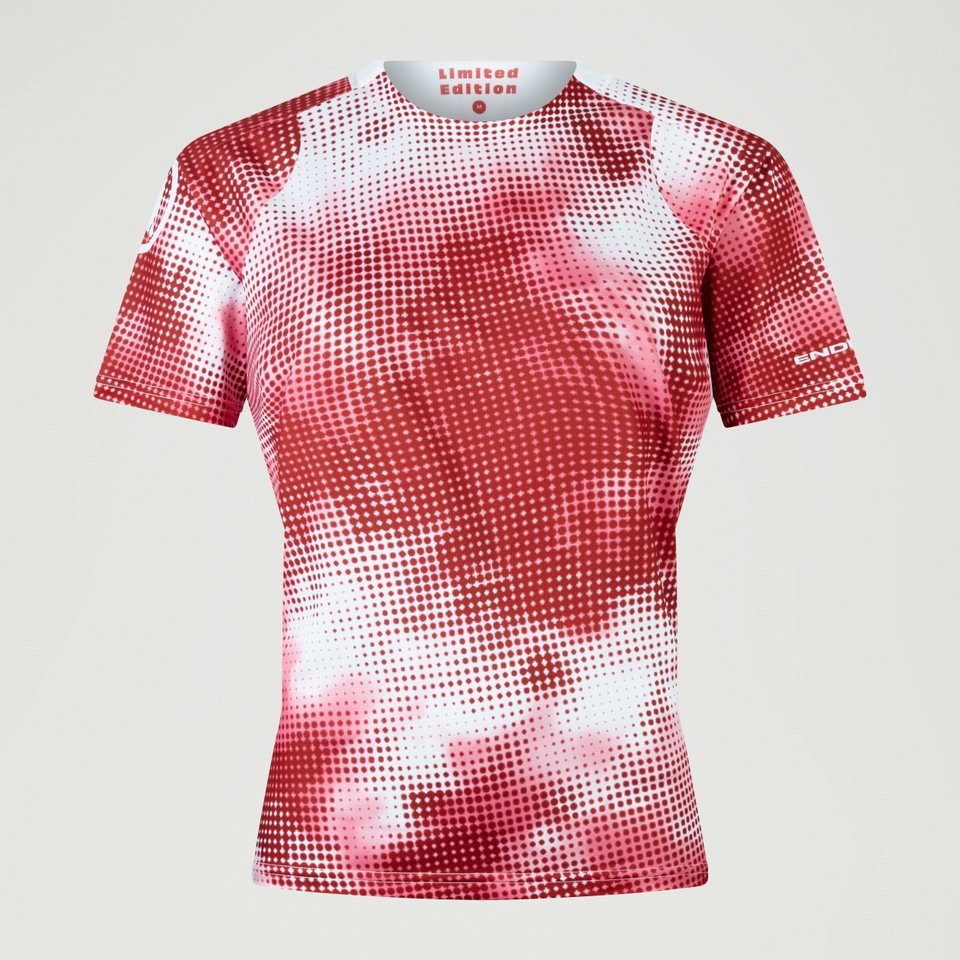 Women's Pixel Cloud Tee Ltd - Pomegranate - L