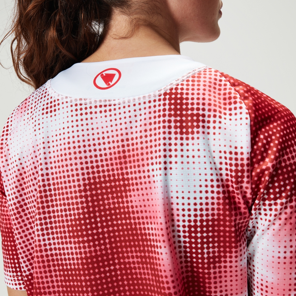 Women's Pixel Cloud Tee Ltd - Pomegranate - L