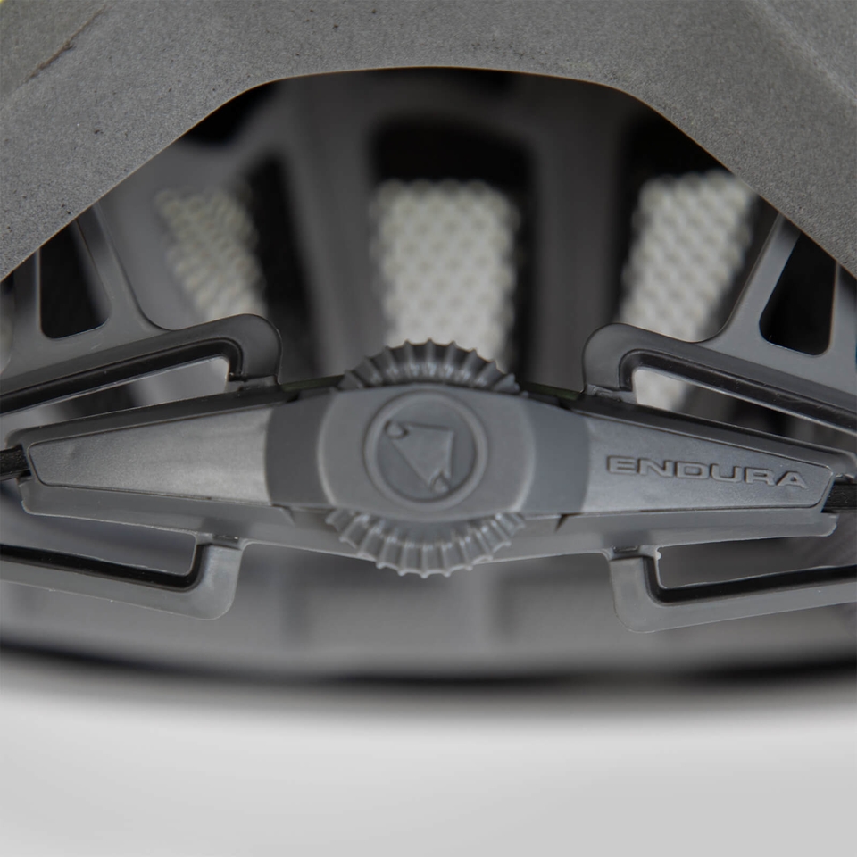 Xtract MIPS® Helmet - Hi-Viz Yellow - S-M