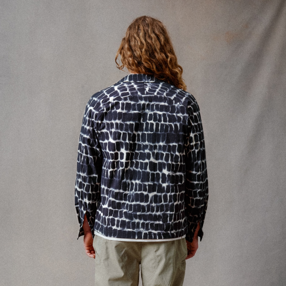 Unisex Adventure Corner Shirt Black Camo - M