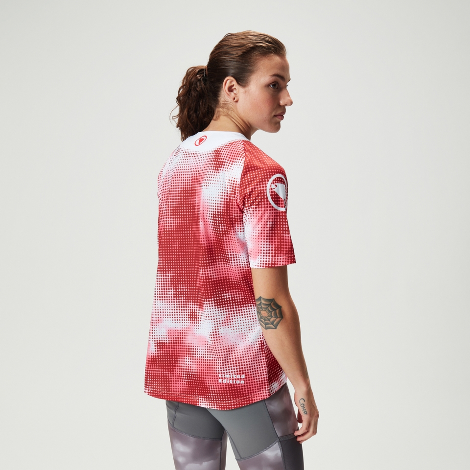 Women's Pixel Cloud Tee Ltd - Pomegranate - L