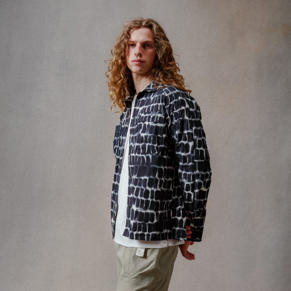 Unisex Adventure Corner Shirt Black Camo - M