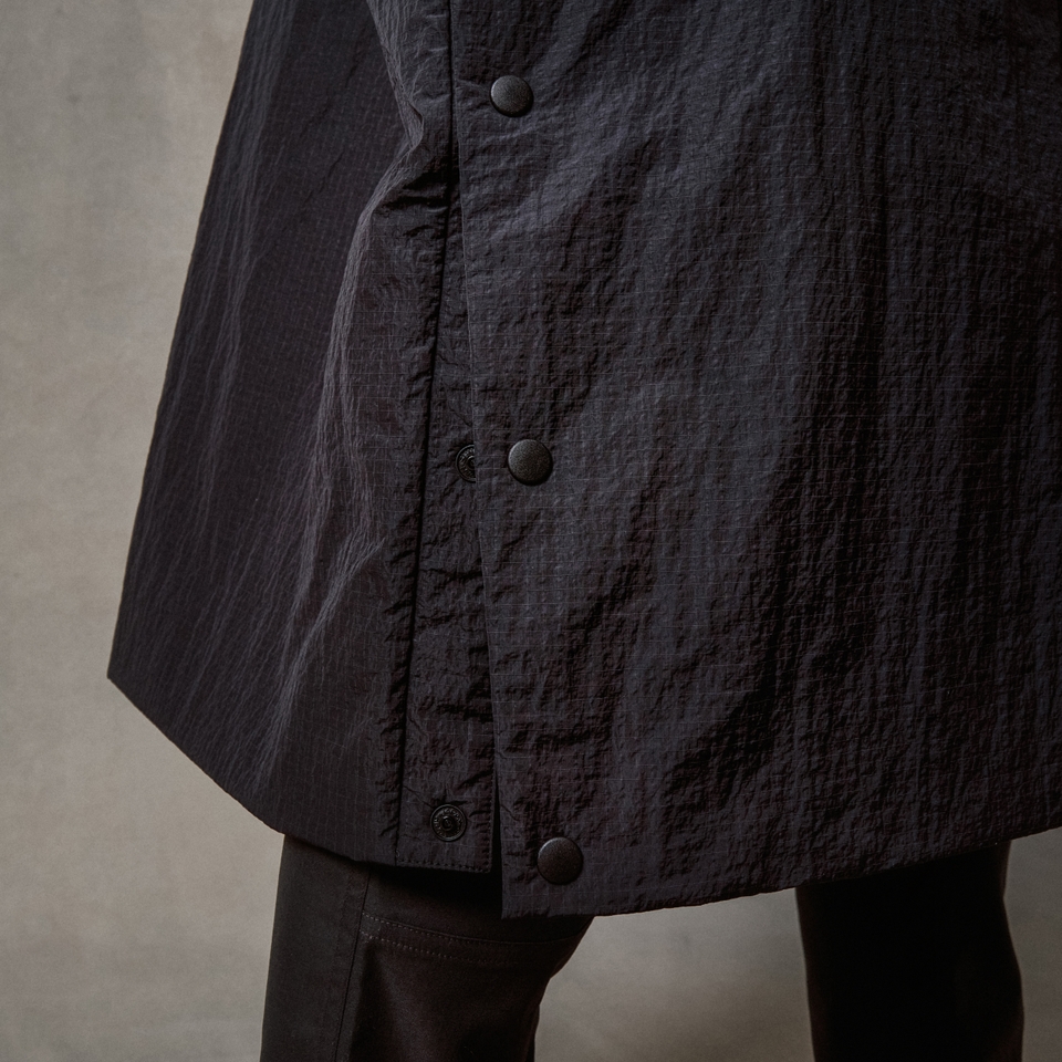 Unisex Corner Changing Robe Black - XS