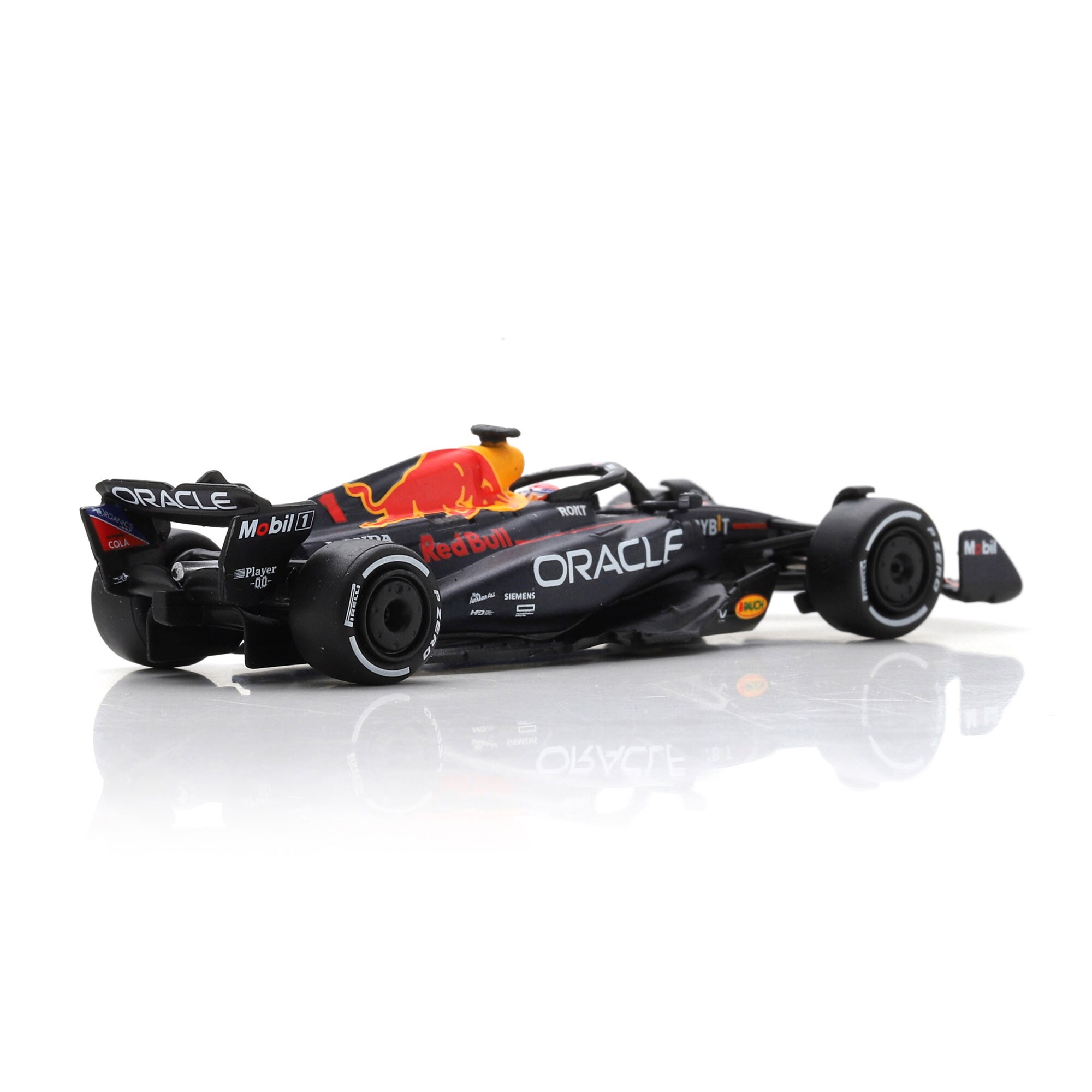 Oracle Red Bull Racing RB19 No.1 Max Verstappen 1:64 Spark Model