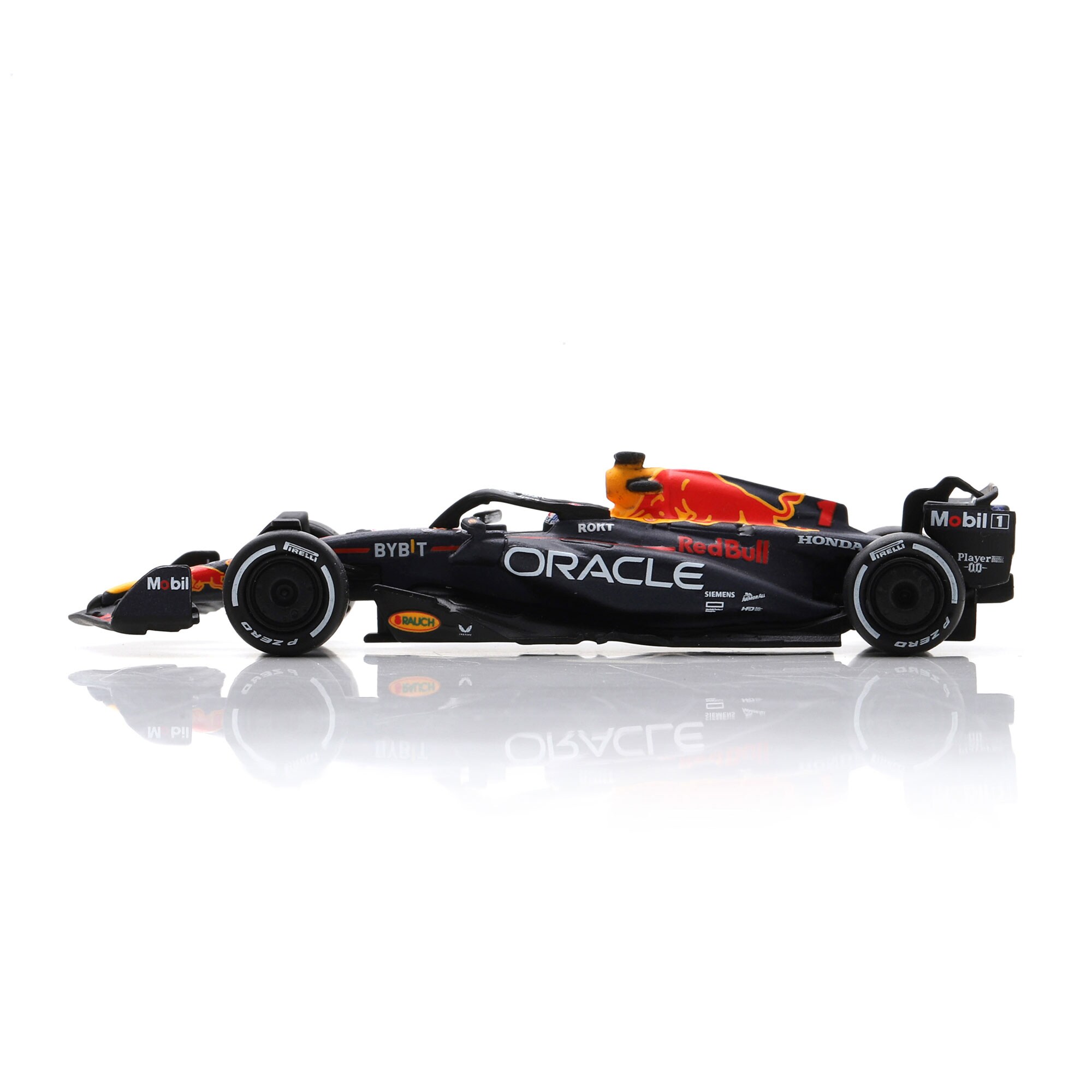 Oracle Red Bull Racing RB19 No.1 Max Verstappen 1:64 Spark Model