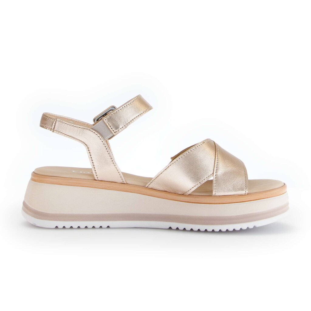 Sandale met plateauzool goud