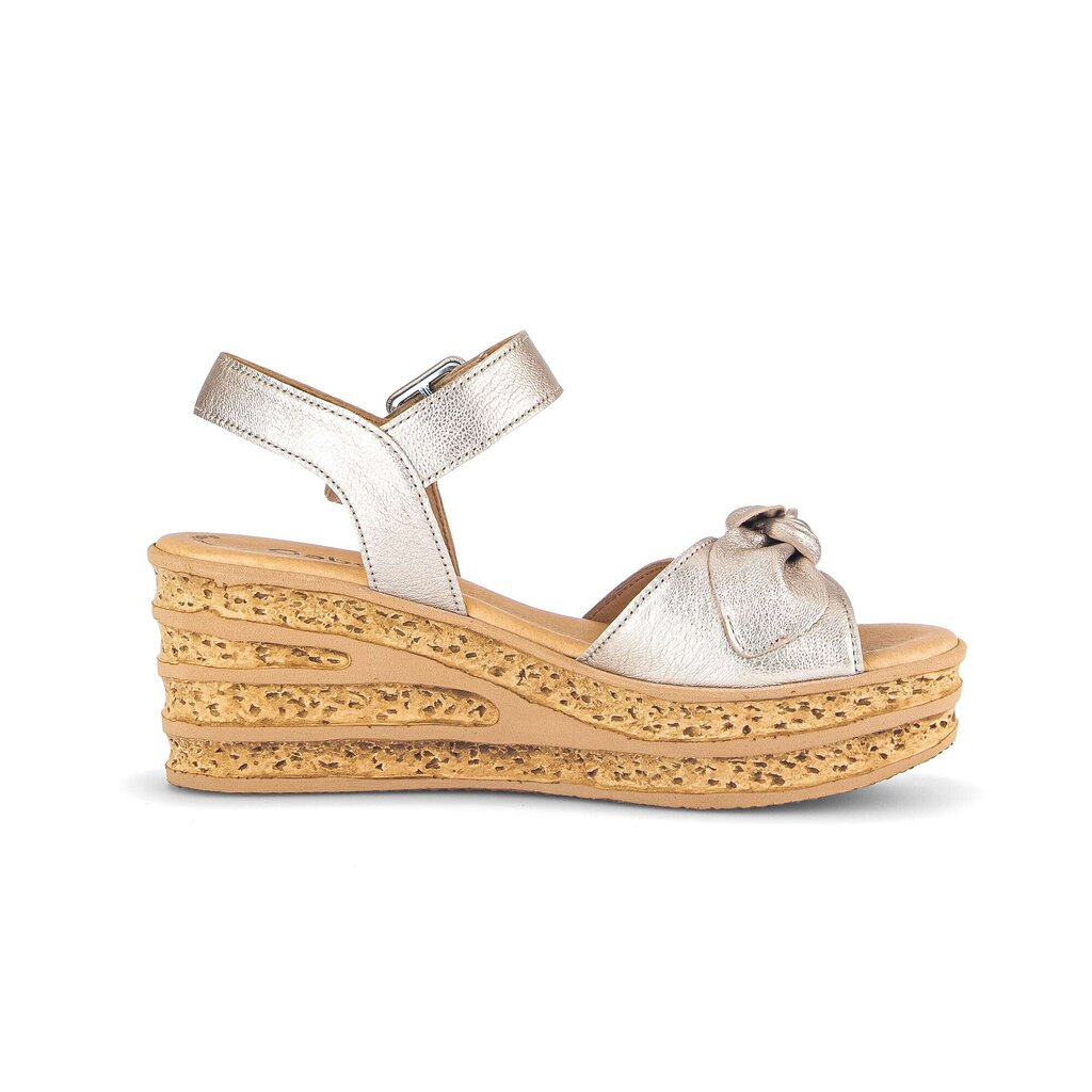 Sandaleno met sleehak goud