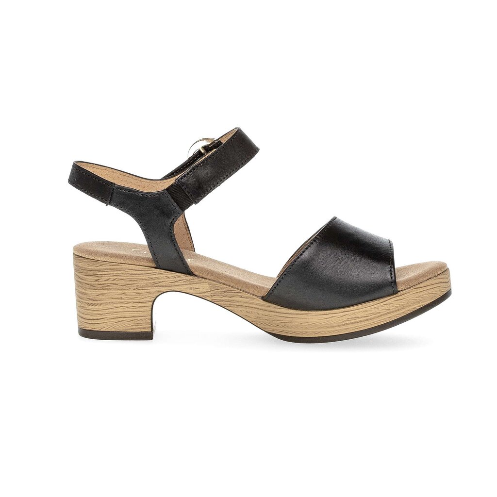 Sandale met plateauzool zwart