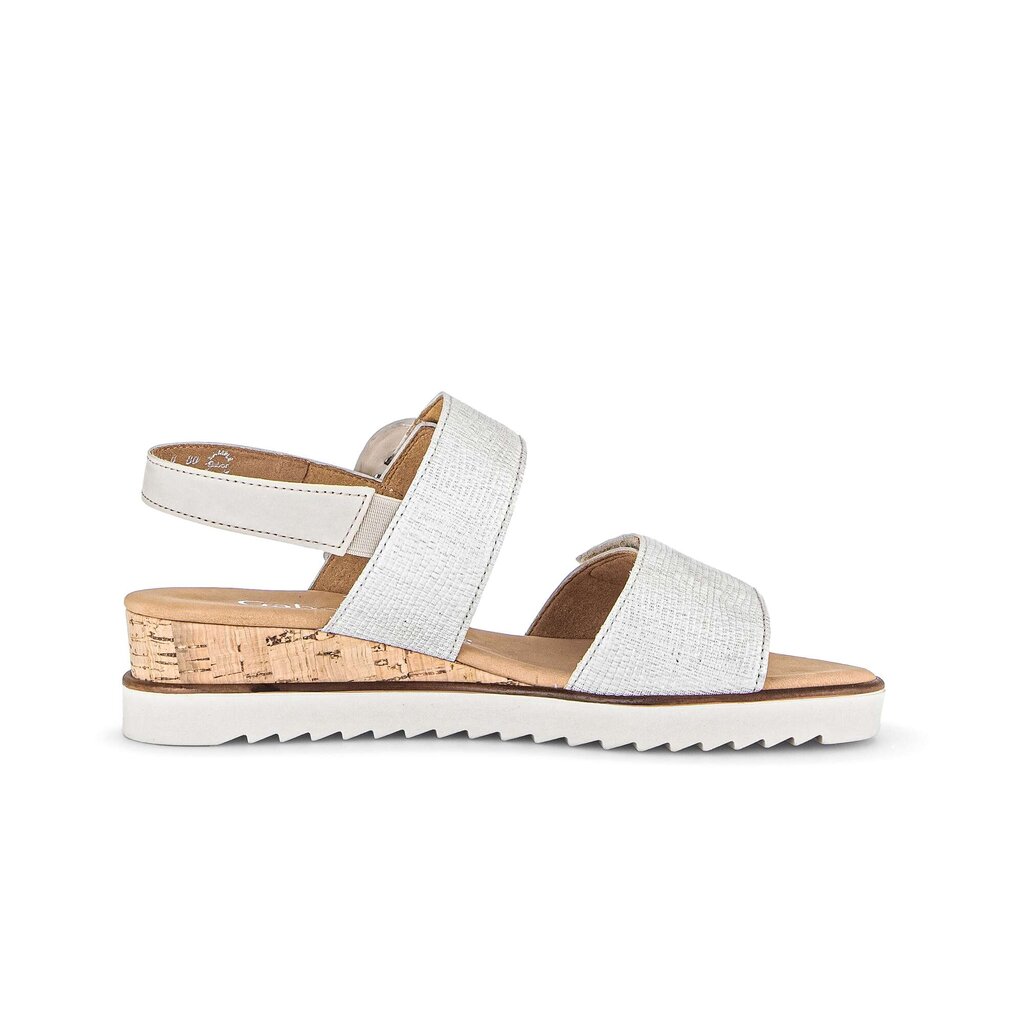 Sandaleno met sleehak beige