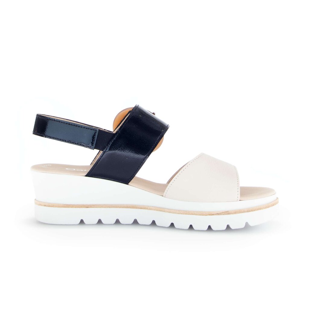 Sandale met plateauzool beige