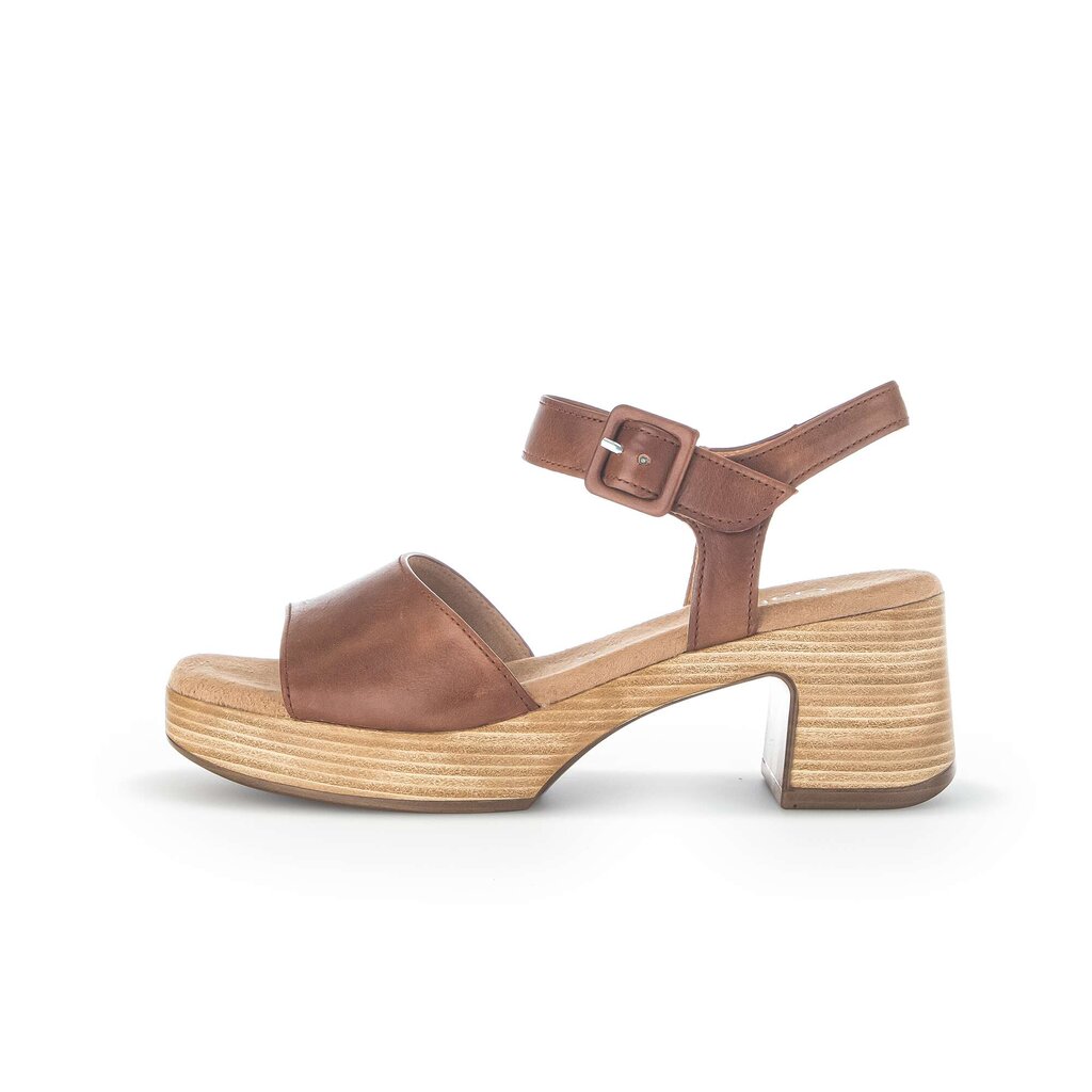 Sandale met plateauzool bruin