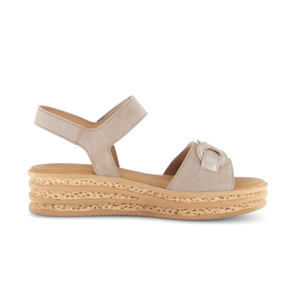 Sandale met plateauzool beige