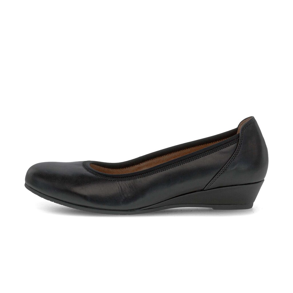 Pump met sleehak zwart