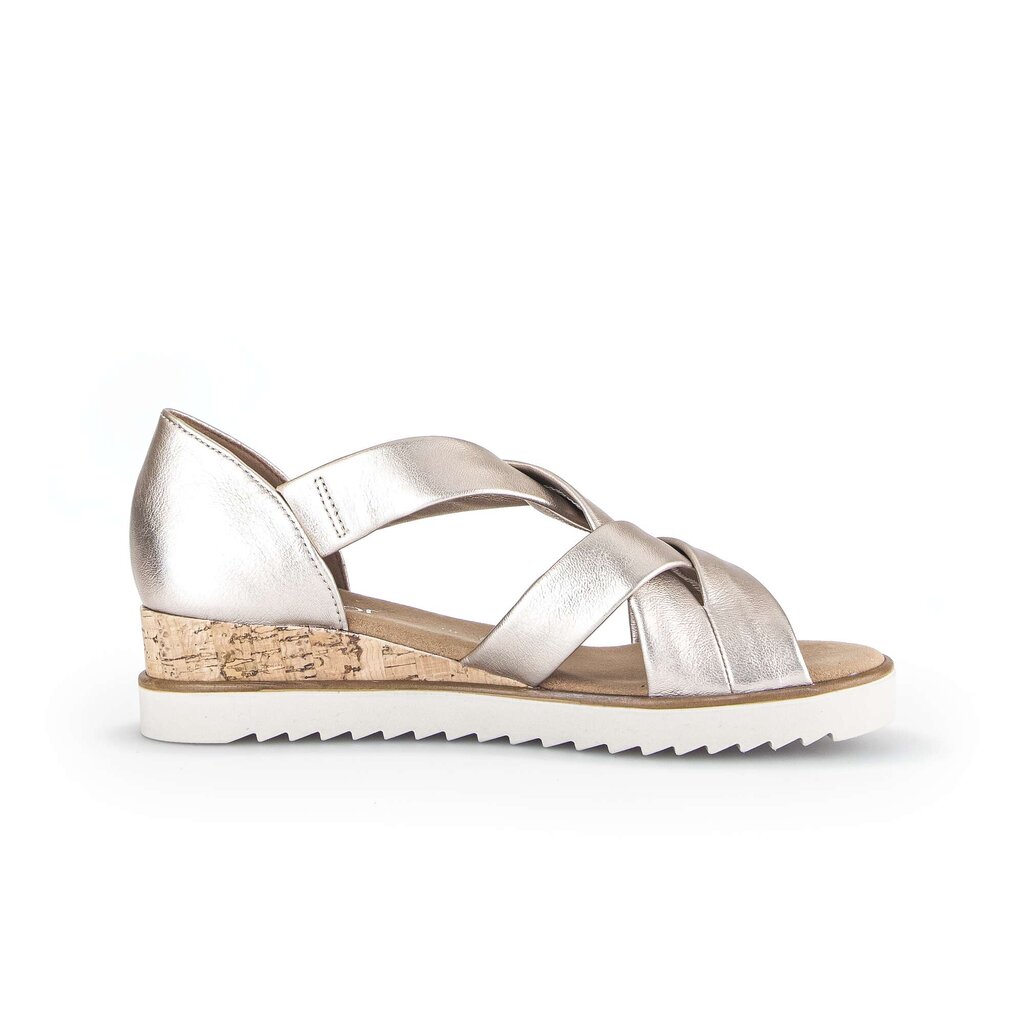 Sandaleno met sleehak goud